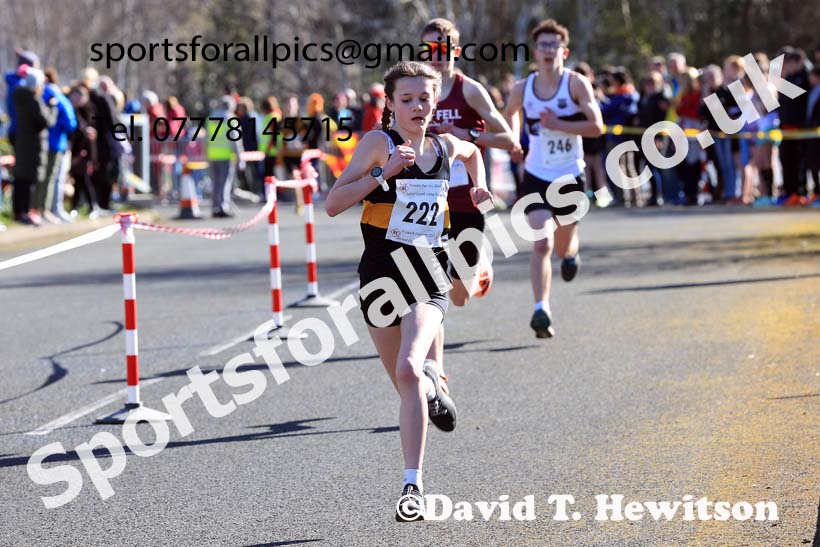 Boys and Girls Under-15s 2024 Elswick Harriers Good Friday Relays, Newburn, Newcastle Upon Tyne  Photo: David T. Hewitson/Sports for All Pics